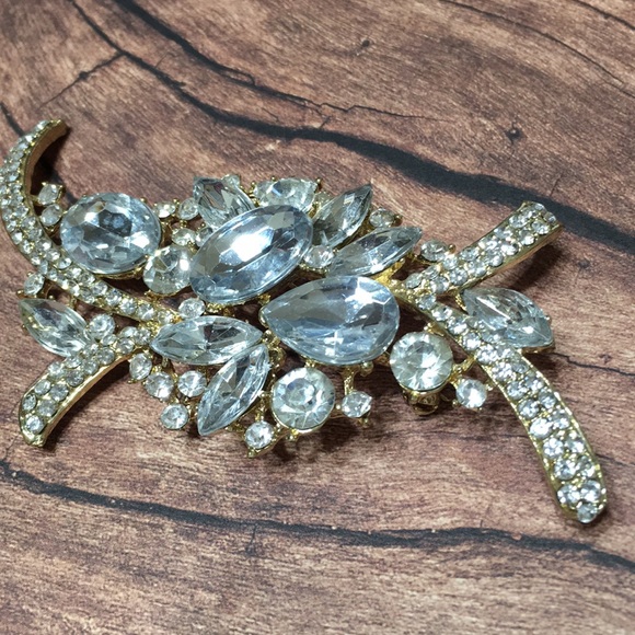 Statement Brooch silver stones,gold tone metal NEW - Picture 4 of 15